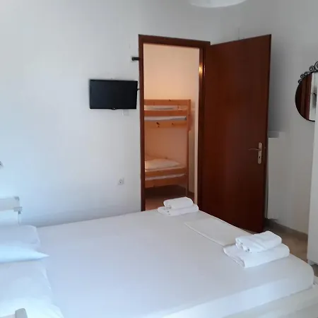 Almirikia Apartments Mourteri Exterior photo