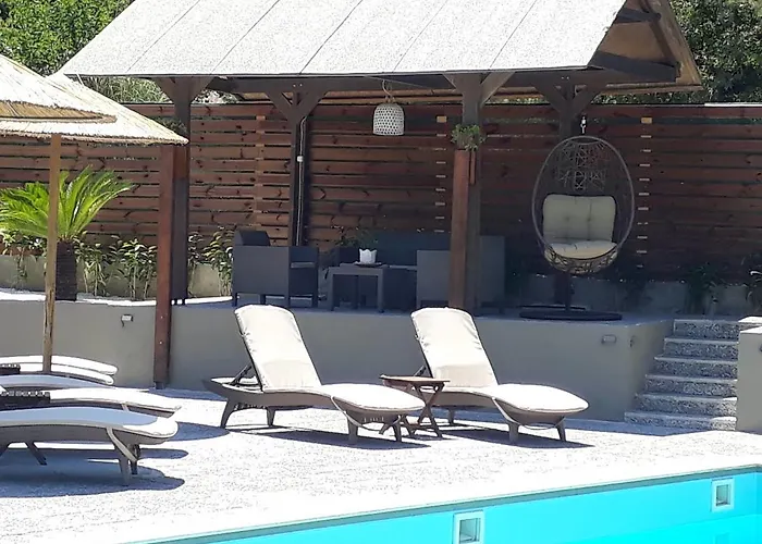 Almirikia Apartments